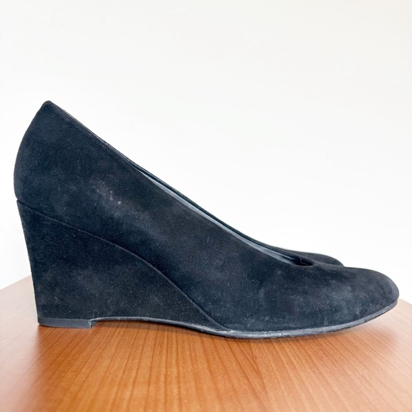 Stuart Weitzman Choke Up Black Suede Wedge Size 7.5 - Picture 1 of 9
